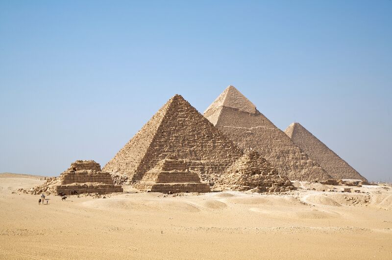 Файл:All Gizah Pyramids.jpg