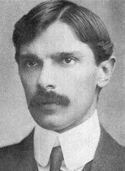 Файл:Mohammad Ali Jinnah, 1910 (cropped).jpg